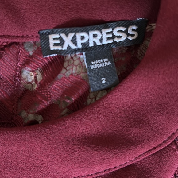 Express Lace Dress - Picture 7 of 15